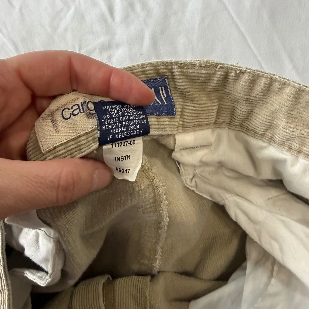 Vintage Y2K GAP Mens Baggy Corduroy Cargo Pants Size 36x32 Relaxed Fit Pockets
